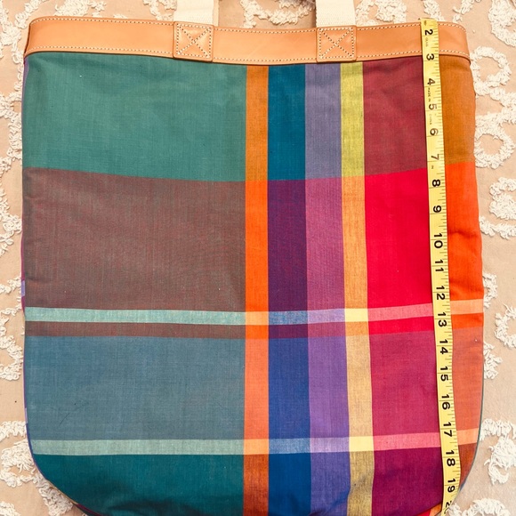 Polo by Ralph Lauren Madras Set of Tote and cosmetic bag. NWT
Vintage 1990s - Picture 3 of 13